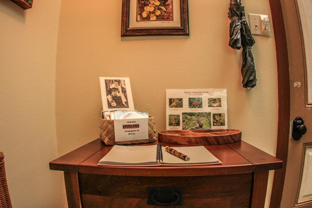 Ferny Hollow: Romantic Rainforest Cottage Волкейно Екстериор снимка